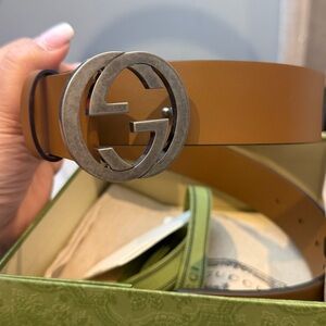 brand new Gucci Belt Sz 95